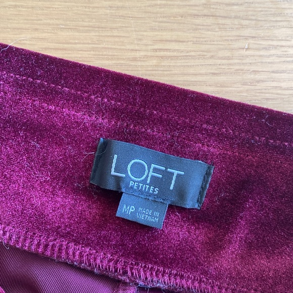 Loft Red Velvet Leggings Pants Petite Medium - Picture 3 of 5